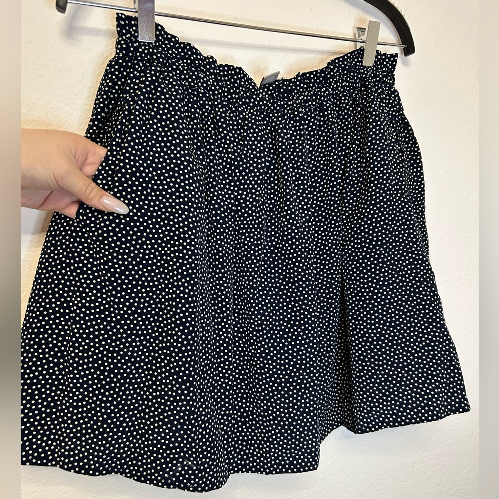 Forever 21 Navy Blue and White Polka Dot Mini Skirt